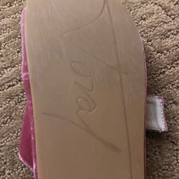 Pink velvet and crystal size 37 sandals - Picture 3 of 6